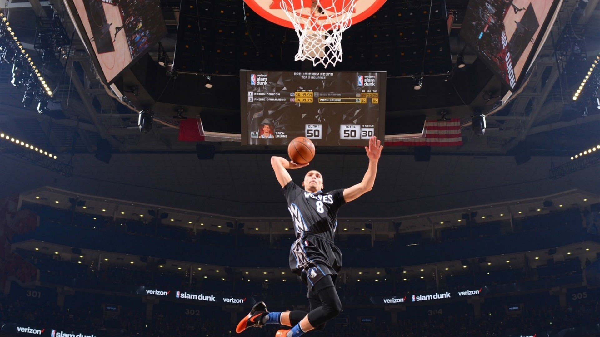 国际足球赛事实现无人机全景拍摄，视觉体验突破，无人机足球比赛规则
